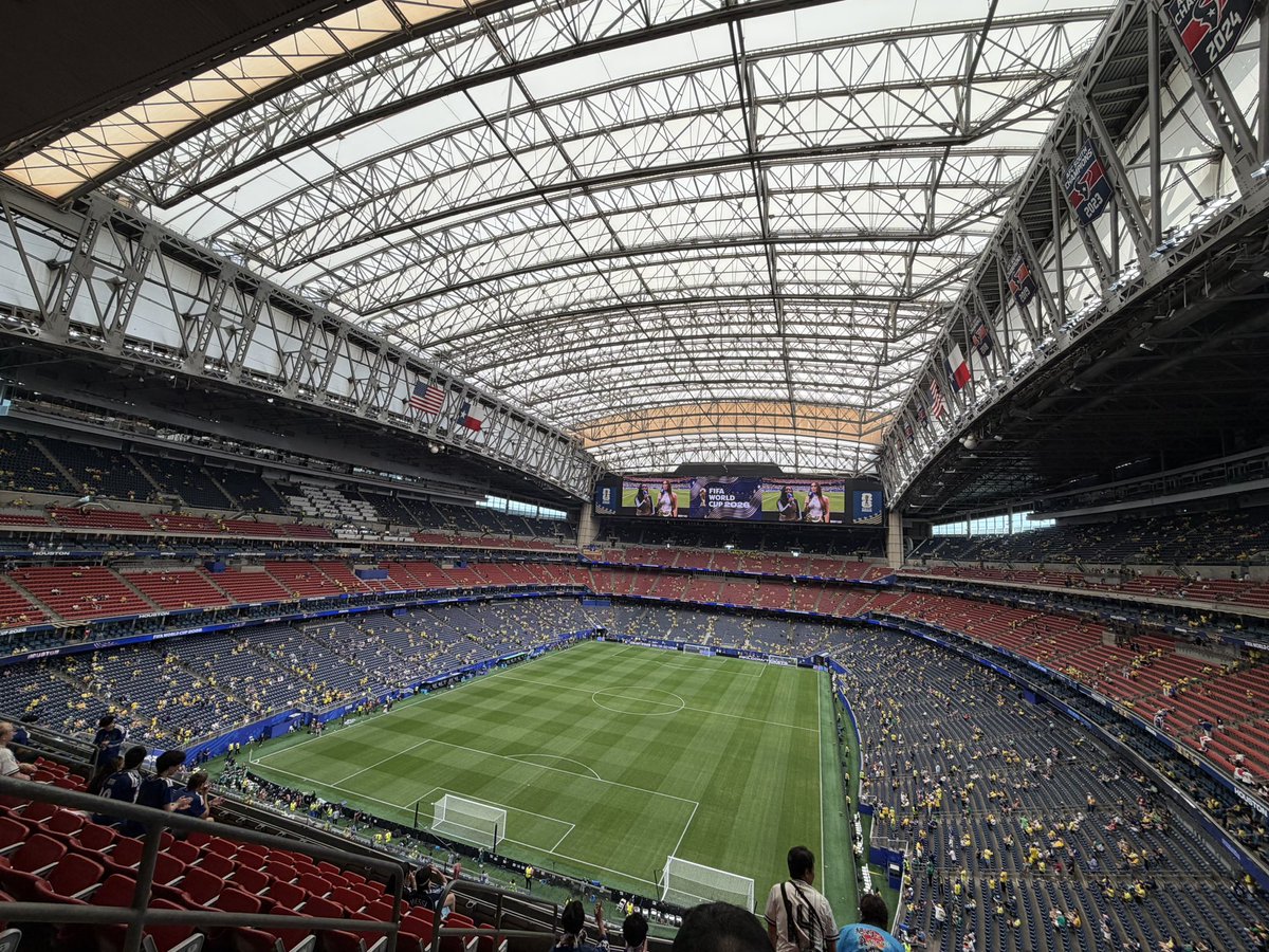 hmtokyohm's tweet photo. 今日はここから！
VAMOS NIPPON!!! https://t.co/5ZdYggN7hx