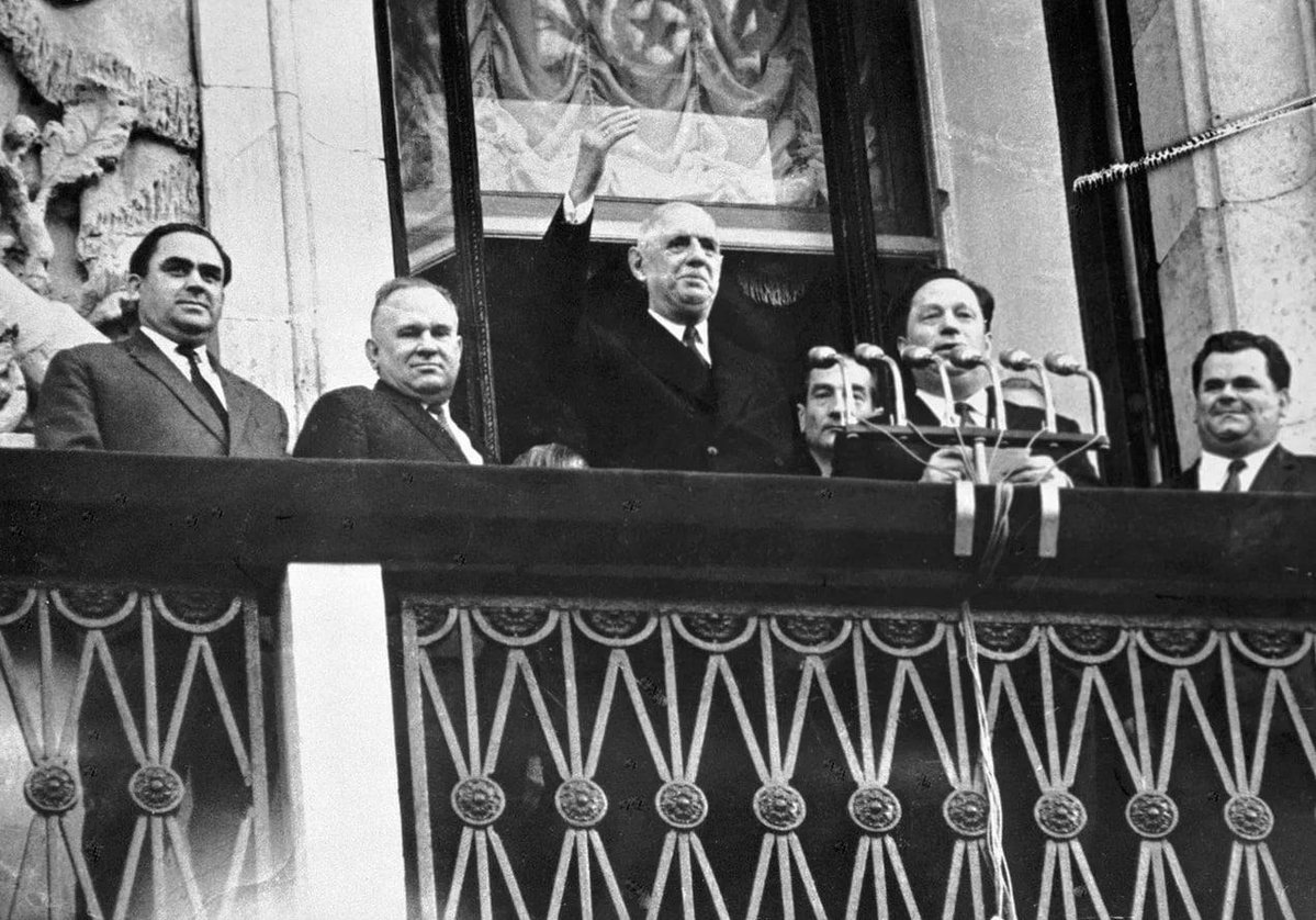 AmbRusFrance's tweet photo. 💬 Maria #Zakharova : Je voudrais vous parler d'une date historique que les élites européennes actuelles préfèrent ne pas évoquer.

Il y a 60 ans avait lieu la visite d'État en Union soviétique du Président de la France, le général Charles de Gaulle.

🔗 https://t.co/H1kuIk5d5O https://t.co/QikVx0Wakk