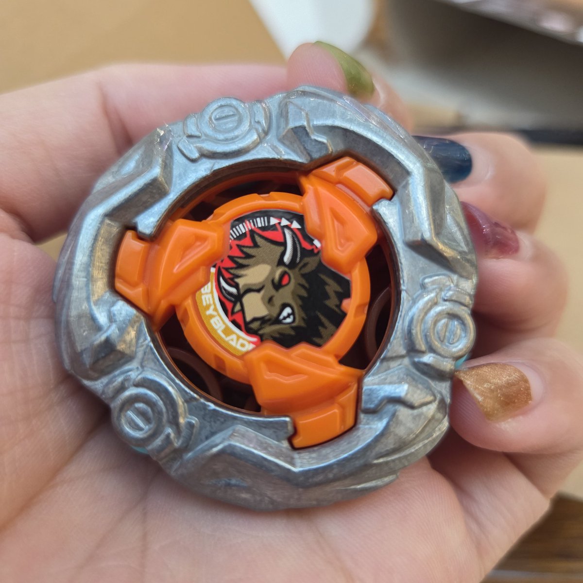 vivtcg's tweet photo. Valor Bison is so cute! ❤️ ᵔ⤙ᵔ

The Free Ball but is super smooth! 
#beyblade #beybladex #ベイブレードｘ #Valorbison https://t.co/r5czIRqZbQ