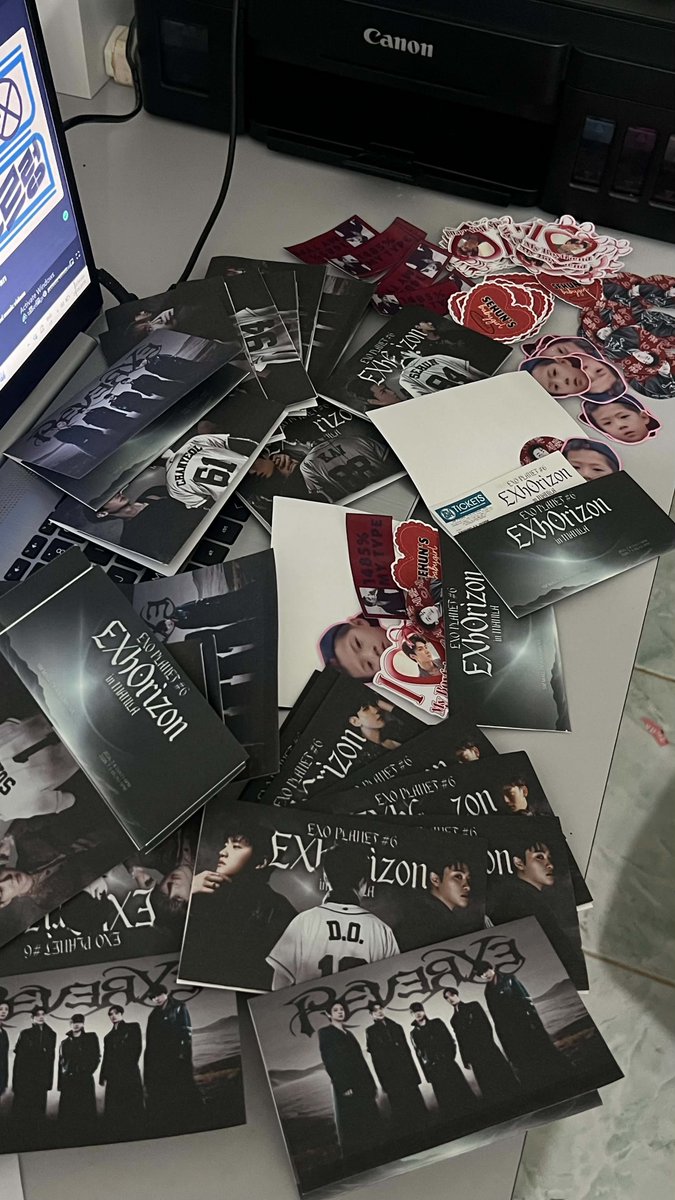 MimiZyphris's tweet photo. EXOPLANET # 6 - EXHORIZON IN MANILA 

Freebies almost done!

Limited Quantity 1:1
See you Exols🙌🖤 #exo #exoweareone #EXhOrizoninMANILA https://t.co/KqGwLm9WVI