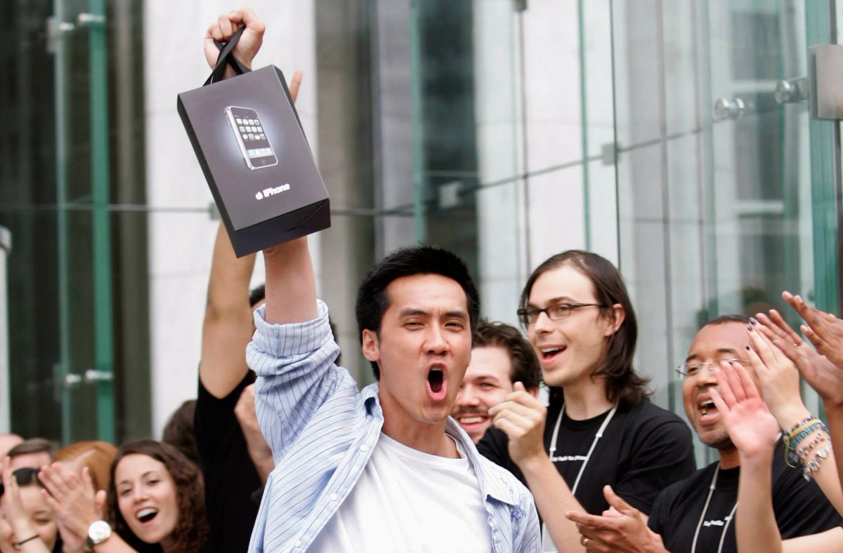 Basic Apple Guy tweet media