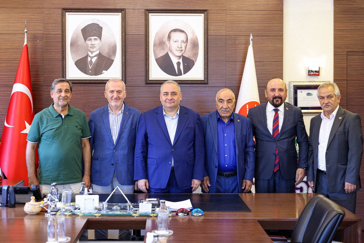 OzarslanMesut's tweet photo. AK Parti Keçiören Kurucu İlçe Başkanı Sayın Nihat Özçelik’i belediyemizde ağırladık. 

Kendisine ziyaretleri, destekleri ve yol göstericiliği için teşekkür ediyorum. https://t.co/RURAavQraX