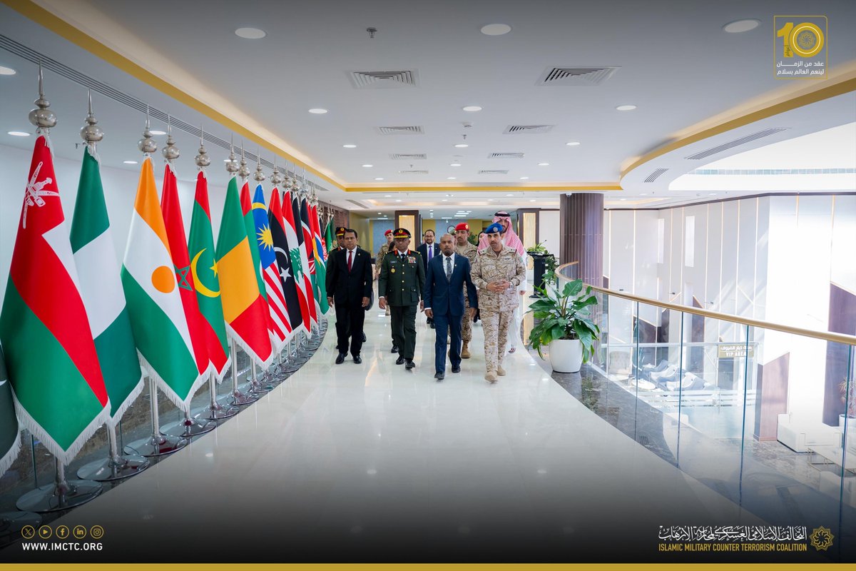 Hq Rasheed 2 IMCTC received today at its HQ, the Minister of Defense and National ...