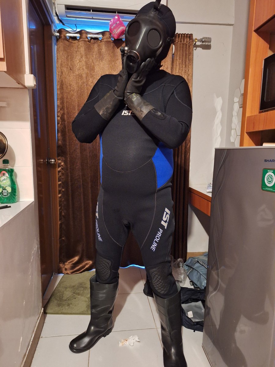 Lazlo74Lizer's tweet photo. Droned myself up again at a friend's~ https://t.co/L43pLBpudz