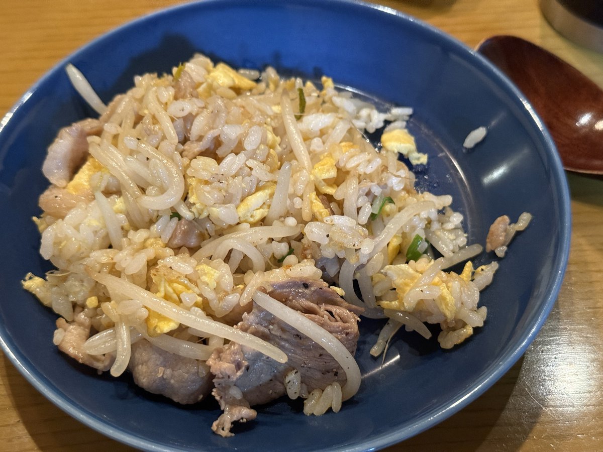 ofrfrfr's tweet photo. 〆の炒飯 https://t.co/XLm8wqZAEf