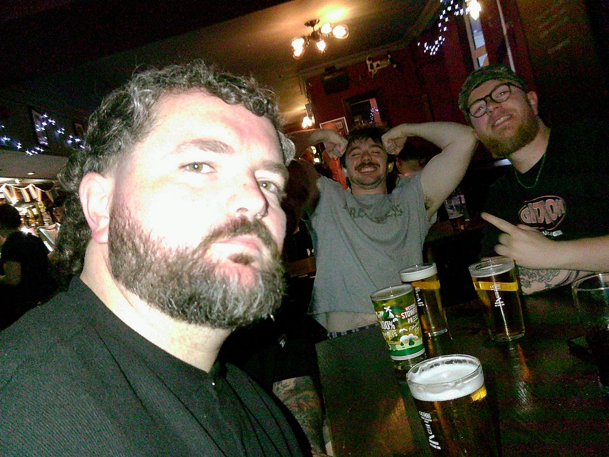 ChazTheHam's tweet photo. I personally had a good time at outbreak 🤪 https://t.co/RPtepzhbhf