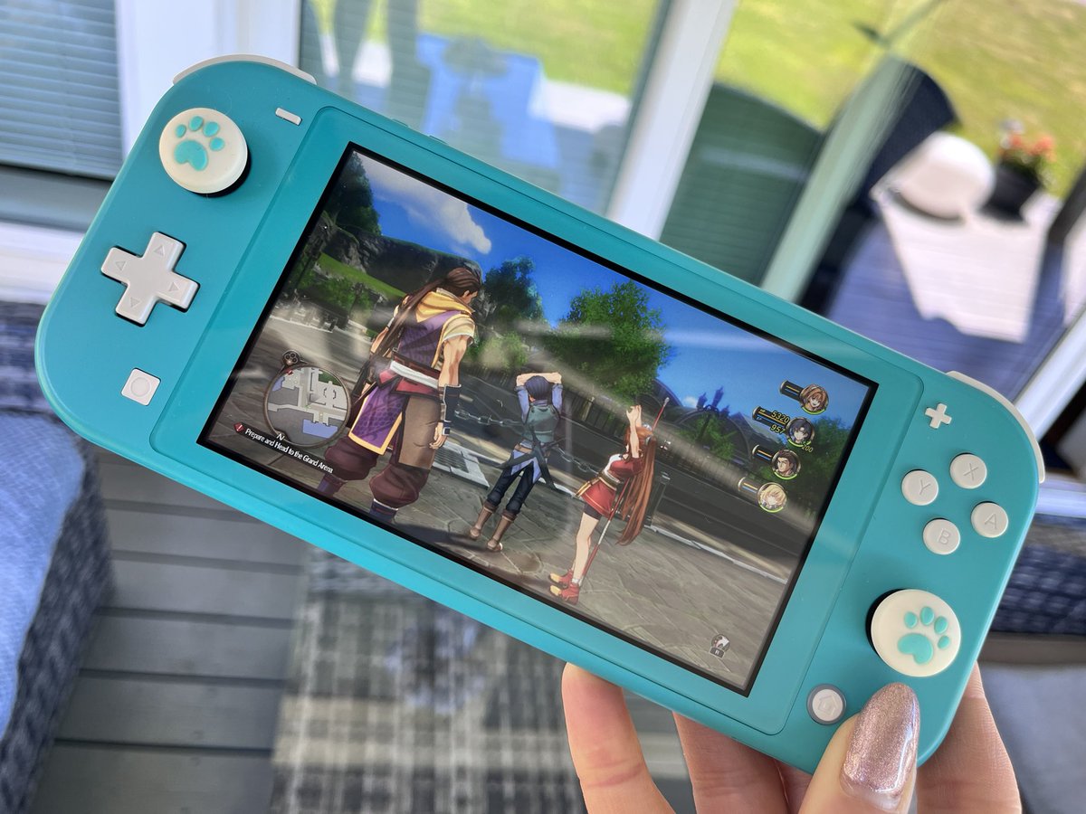 WinterDisa's tweet photo. Decided to move to the Lite. Seem to have kept the 125 hours at least. Doing some light stretching before the next tournament match 😁🩵🤍 #switchlite #ninhandos #falcom #TrailsintheSky1stChapter @GungHo_America https://t.co/ydrornSRVo