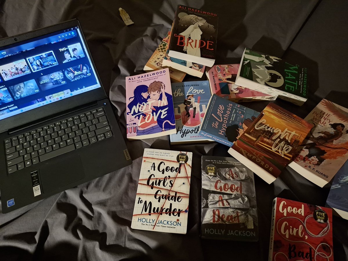 meafterbook's tweet photo. average kegiatan libur semester: https://t.co/r5SNUAjP4H