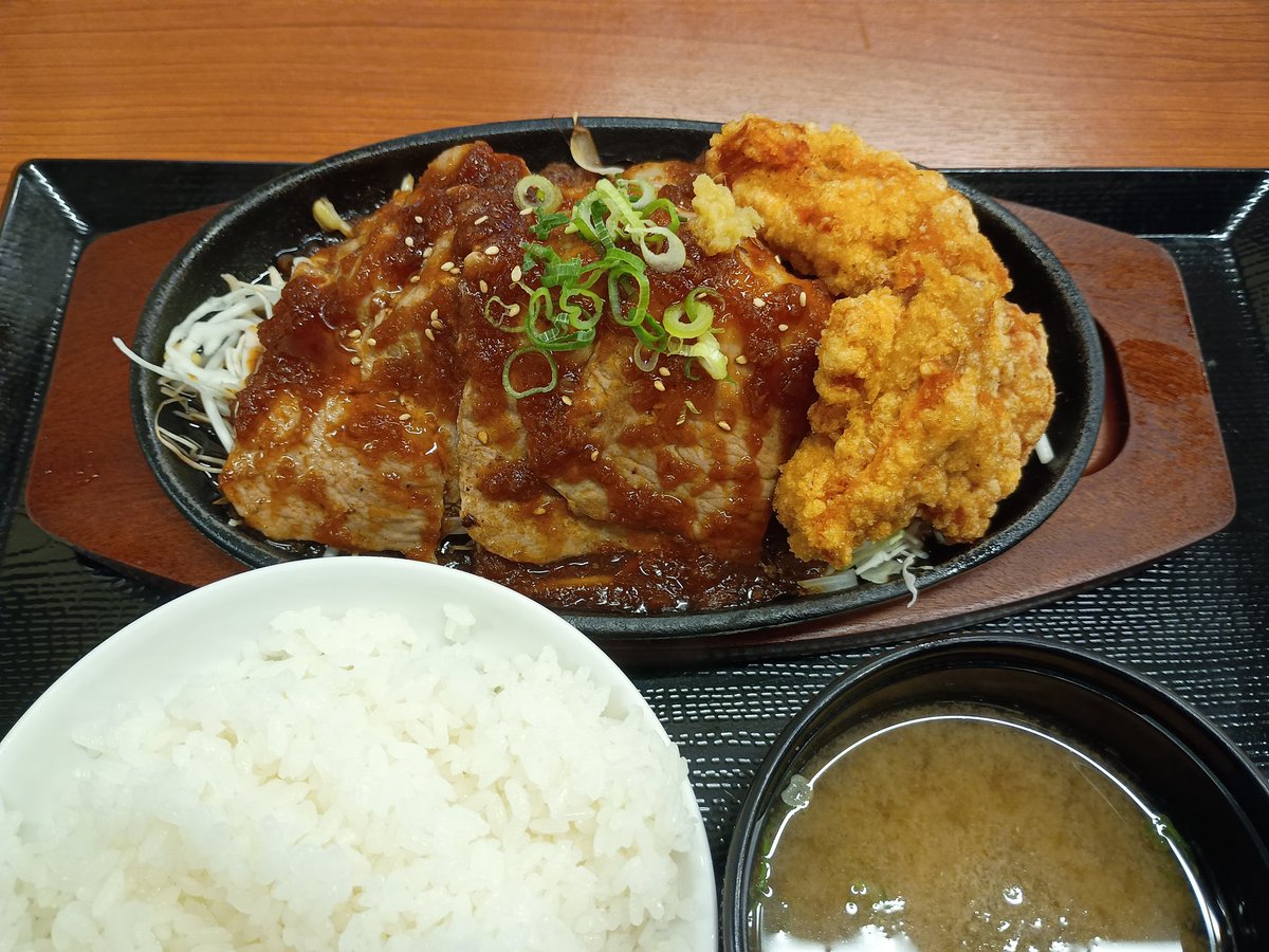 ore_vs_ore's tweet photo. 生姜焼きの市場調査に行ってまいりました✌️☺️✌️ https://t.co/WmEPNnS15n