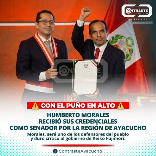 Pedro_vrae's tweet photo. ¿Por qué los comunistas levantan el puño?

Desde la perspectiva de la ciencia política y la semiología política, el acto de levantar la mano izquierda con el puño cerrado, es un código de comunicación no verbal que simboliza militancia, resistencia ideológica y desafío al poder establecido. No solo es un gesto espontáneo; es todo un ritual cargado de intencionalidad doctrinal.

Origen histórico.
Históricamente, los movimientos comunistas adoptaron el uso de la mano izquierda, para alinearse físicamente con su posición en el espectro político (la izquierda).
La justificación fue que el puño cerrado representa la unidad de la clase obrera; debido a que los dedos individuales son débiles, pero juntos forman una fuerza compacta y combativa, capaz de cambiar una realidad social.

El senderista también levantaba el puño.
En el caso de miembros de la organización terrorista de corte maoísta Sendero Luminoso (Abimael Guzmán y sus cuadros), al momento de ser exhibidos ante la policía y la prensa, responde a una estrategia calculada de guerra psicológica.
Al levantar el puño izquierdo estando bajo custodia, el detenido busca subvertir visualmente su condición de prisionero. El mensaje implícito es: "Mi cuerpo está capturado, pero mi ideología permanece vigente".
Para los miembros de esta organización, el líder capturado que levanta el puño, no se muestra como un delincuente derrotado; sino como un "mártir" o "héroe" que desafía al Estado burgués en su propio terreno.