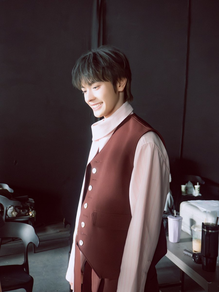 danghonghaifeed's tweet photo. Your Little Prince 🩷

#DANGHONGHAI #당홍하이 https://t.co/4OQb5aJCpV
