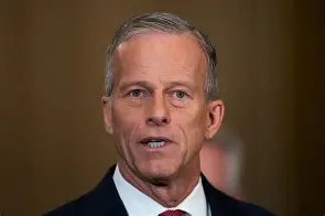 GuntherEagleman's tweet photo. Amy Coney Barrett and John Thune play for the same team.

The team that supports election fraud. https://t.co/TWhGlOeLsC