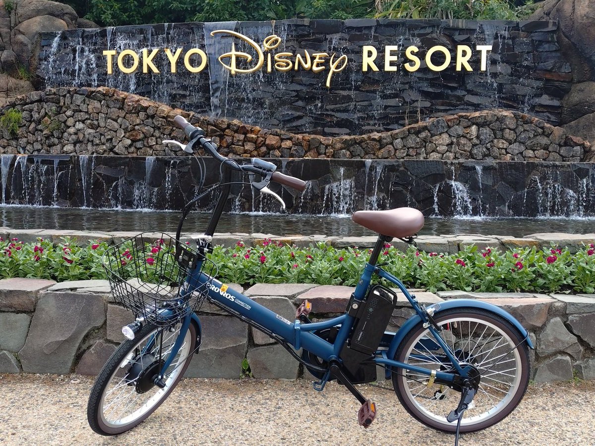 eritan0418's tweet photo. Amazonで6万円で買った折り畳み電動自転車。折り畳んでフリードの荷台に積みっぱなし。
ドライブ先の現地で降ろして2時間くらい周辺をサイクリングするのが楽しい。
葛西臨海公園から東京ディズニーランド、若洲海浜公園・東京ゲートブリッジの湾岸エリアサイクリングが景色が素晴らしい。 https://t.co/eGYbigyhjC