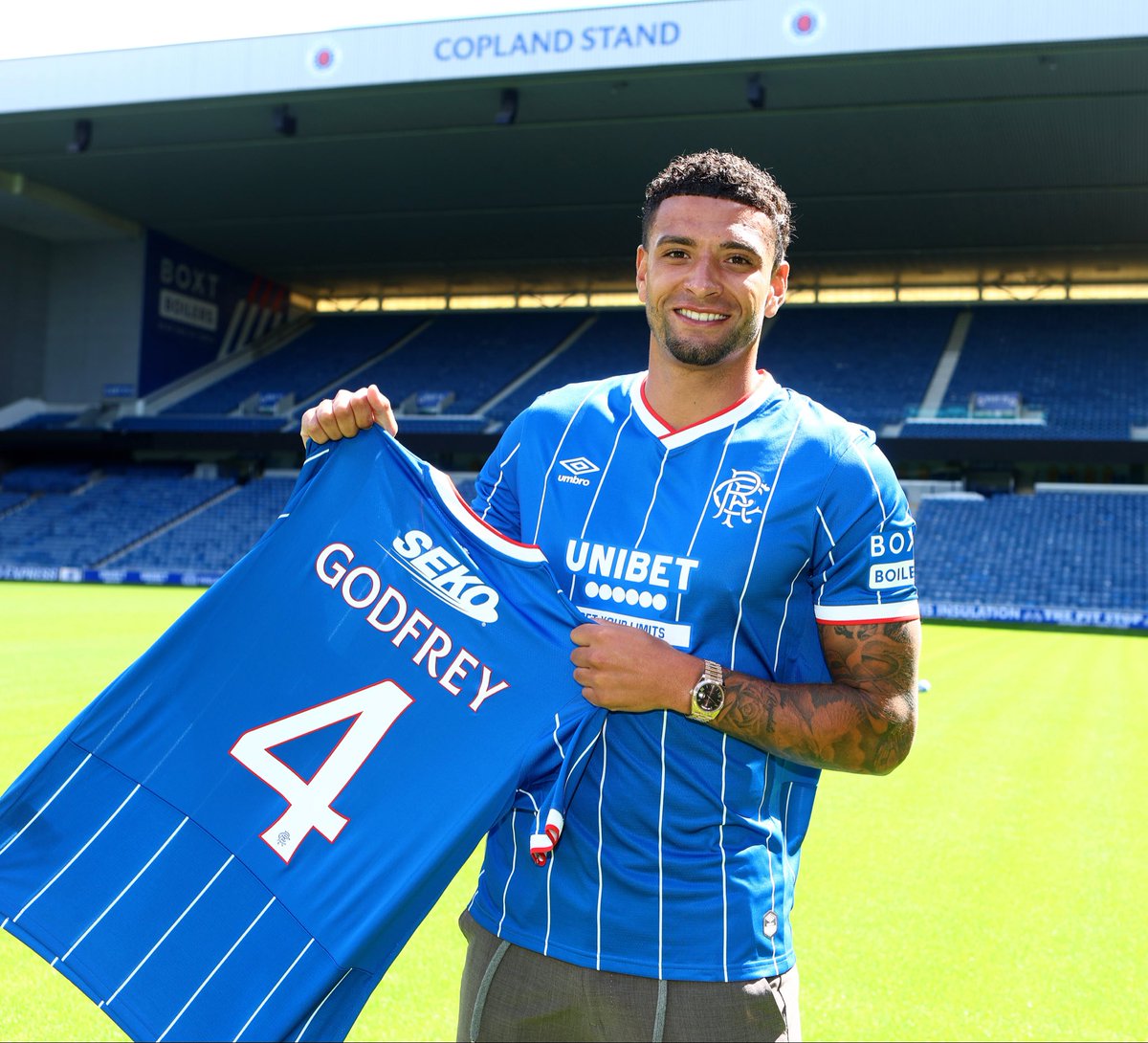 BenG0dfrey's tweet photo. What a feeling joining @RangersFC on loan! It’s an honour to be able to represent this club.. Really looking forward to wearing the kit and meeting you all at Ibrox🔵⚪️🔴 https://t.co/gARV7dZ4Fa