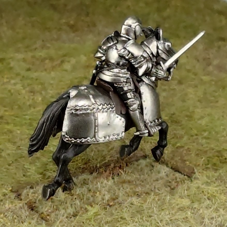 Heavy_cavalry1's tweet photo. 久々に28mmヒストリカルフィギュア完成しました。甲冑の金属感が出るようにしてみました。
#ミニチュア 
#miniature https://t.co/jJqtmApc73