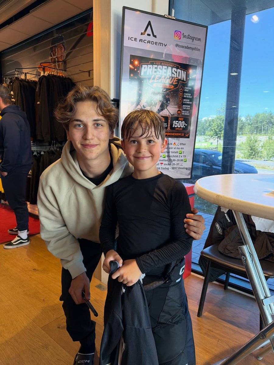 vekyarchives's tweet photo. Another one thank you https://t.co/OjDPDBvrEl