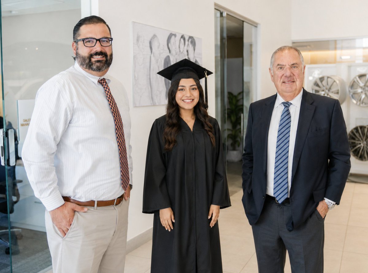 Jaffarian_Auto's tweet photo. Through the Toyota College Rebate Program, eligible recent college grads can save $500 on a new Toyota. It’s a great way to put your hard work to work as you begin your next chapter. Congrats, Class of 2026! Stop by Jaffarian Toyota for offer details. https://t.co/hxufKbvw7v
