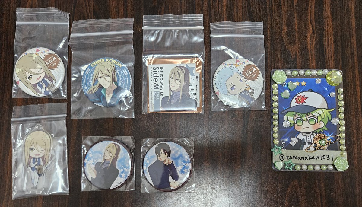 tamanakan1031's tweet photo. 【譲渡】アイドルマスターSideM 缶バッジ　コースター　バクステパス　アクスタ

出→クリス、雨彦、薫、次郎、類、道夫
求→300円/点+送料

※銀行振込(ゆうちょ、りそな)、メルペイ、d払いのみ対応
※昔の物のため紙類は凹み等ありますので、ご了承頂ける方のみお声かけお願い致します

↓ https://t.co/RC8lBE07Nc