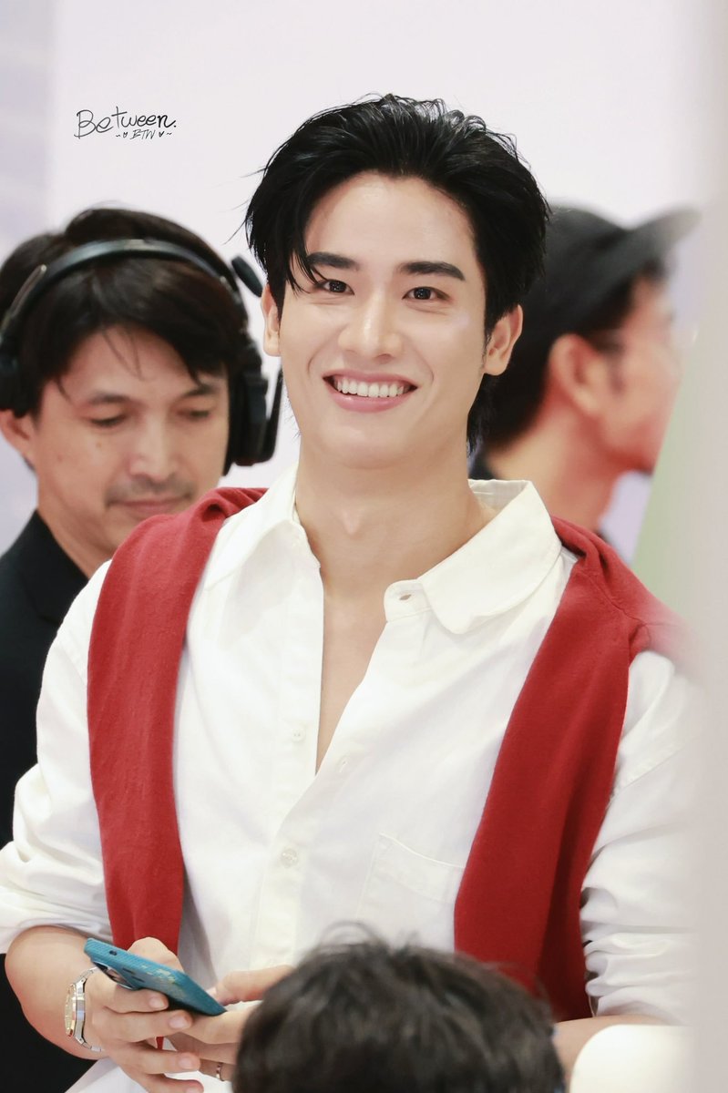 everytayph's tweet photo. Motivating MonTay!😊
Magandang araw P'@Tawan_V !💙
~
"Keep going. Small steps still move you forward." - Anonymous 
.
.
.
📸 to the owner
#tawan_v https://t.co/kOqWvIH2nu