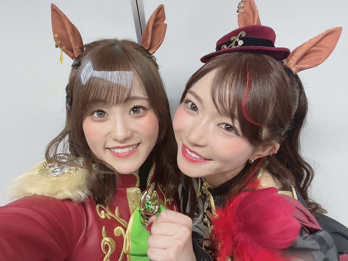 miyumi_shuri's tweet photo. #ウマ娘7th東京D2 #ウマ娘7th

🥕ジャングルポケット役 藤本侑里さん
ポッケちゃんのソロ〜！！！本当にかっこよかった…！身軽に動き回って最後まで熱量アゲアゲで歌えるの凄すぎです🔥
自己紹介の時の振り向きウィンクがキュンです🫰

🥕ドゥラメンテ役 秋奈さん
秋奈さんに最後の最後でYouTubeの歌ってみた見てますってお伝えできて嬉しかったです🥹🫶🏻
どの瞬間も本当に美しくて眩しかったです…✨次は一緒に歌ってみたいです〜！

🥕タイトルホルダー役 華成結さん
あの大歓声の中登場して、緊張を感じさせないパフォーマンス…！すごかった…！！
ひなちゃんとたくさん練習したって聞きました😌🫶🏻ひなちゃん(同事務所です♡)に便乗して、よかったら私とも仲良くしてください🫣笑

🥕アドマイヤグルーヴ役 鈴木日菜さん
マウス仲間のひなちゃん🐣同じ事務所の子がいてくれてめちゃ心強かった…！いつも事務所で会う時とアルヴさんの時とはやっぱりなんだか違くてソワソワだった🤭
今度一緒に甘味たべいこね〜！

※下地紫野さんには特大ラブレターを別でポストします➰🤭