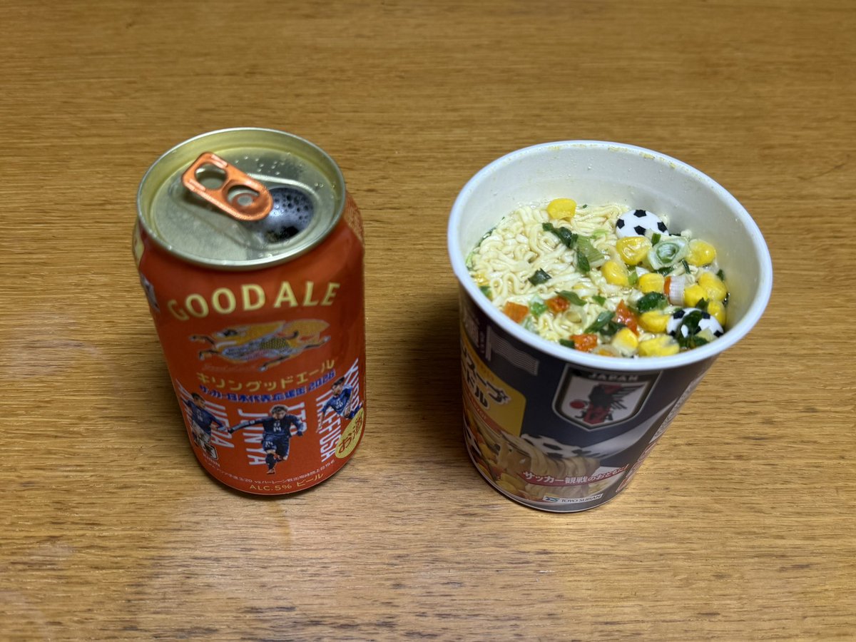 11____04's tweet photo. 普段はビールとかアルコール類は一切飲まんけど今日ぐらいは日本代表スポンサーのKIRINビールとマルちゃん勝麺でブラジル戦準備 https://t.co/h3D6qCK9Mj