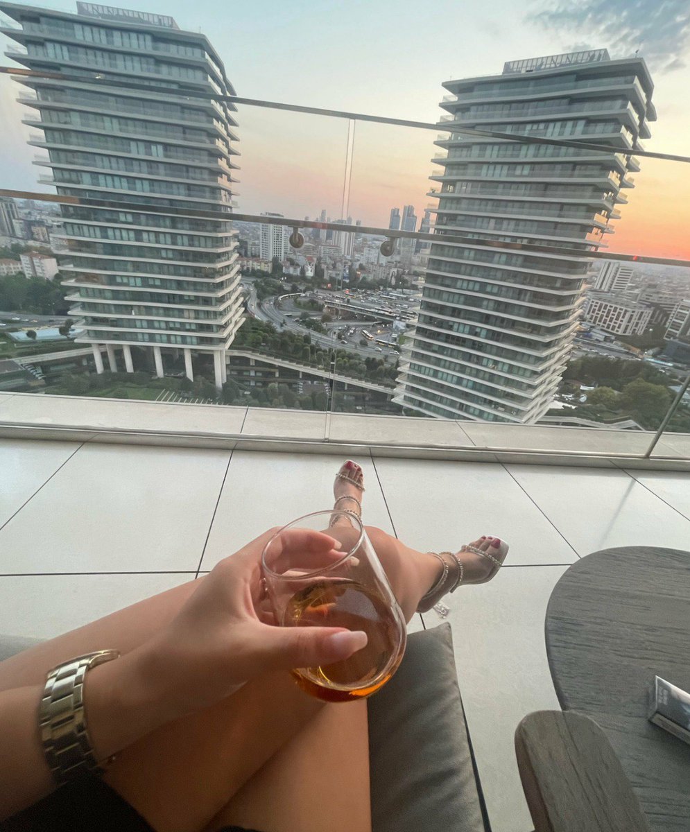queen_rabikaa's tweet photo. Last few days in Dubai before I fly back to Pakistan 
Bookings open for
Lahore and Islamabad 

#mistress #lahore #dubai https://t.co/XWVBZFB2LZ