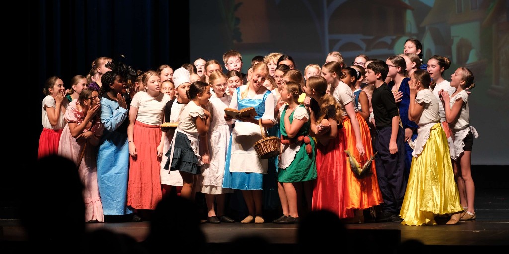 HSSD's tweet photo. HSSD Summer School students and staff put on a magical performance of "Beauty and the Beast" last week! 🌹 Thanks for being our guest. ✨ 🎭 https://t.co/PbfwJeaS5M