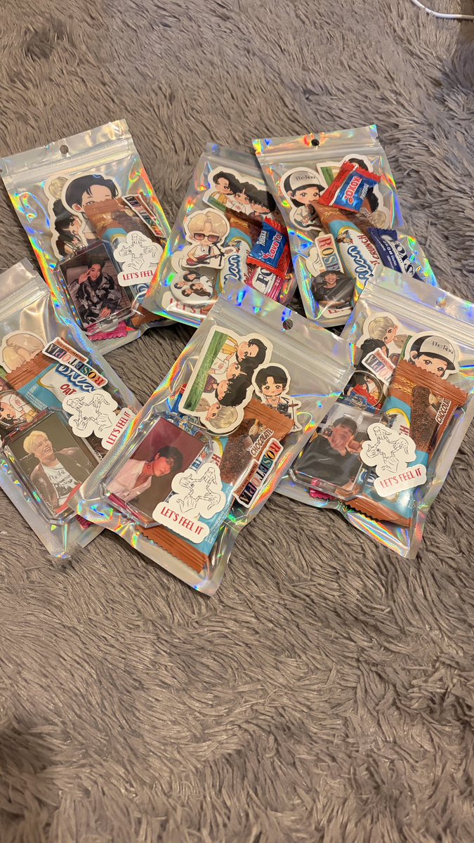 basoikan_'s tweet photo. Aloo Blackroses..
Ini pertama kali aku buat freebies dan aku mau kasih ini semua ke kaliannn… see you at prambanan guyss

@TheRose_0803 
#blackrose #therose #prambananjazz https://t.co/SiBykR8iAN