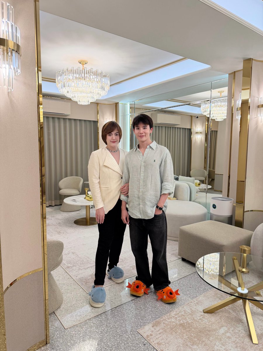 holidayfluffymt's tweet photo. น้องซีไปคลินิก (หา ) คุณหมอ (จิม) บ่อยขนาดนิ จะเปนไรไปได้วะ ! คันหัว ๆๆๆๆๆๆ จิมมี่ซี เราผมร่วงหมดแล้ว เจี๊ยกกกก 🙊🐒

#jimmyyjp #sea_tawinan #จิมมี่ซี https://t.co/ZsqNb14goB