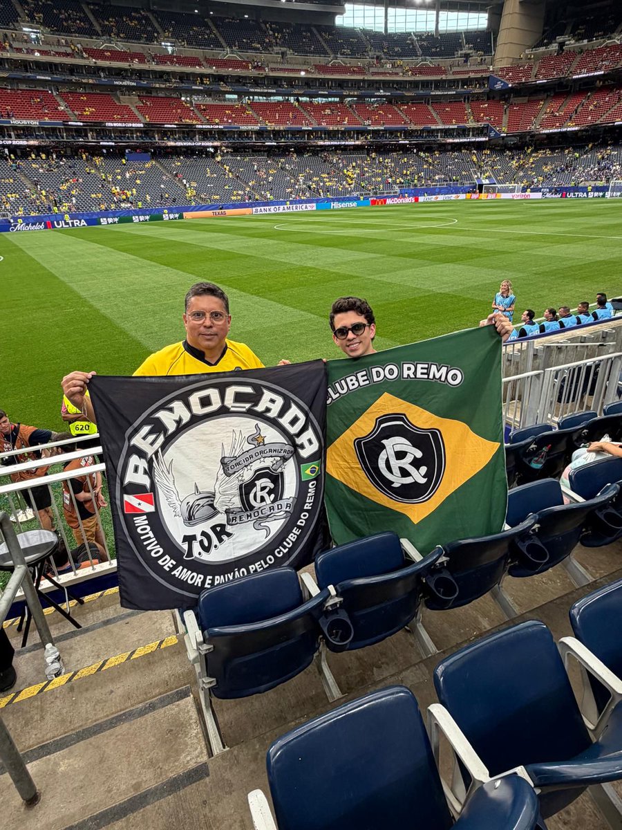 ClubeDoRemo's tweet photo. O Fenômeno Azul presente em Houston, nos Estados Unidos! 🇧🇷🦁

#OReiDaAmazônia https://t.co/KJSHHYouyj
