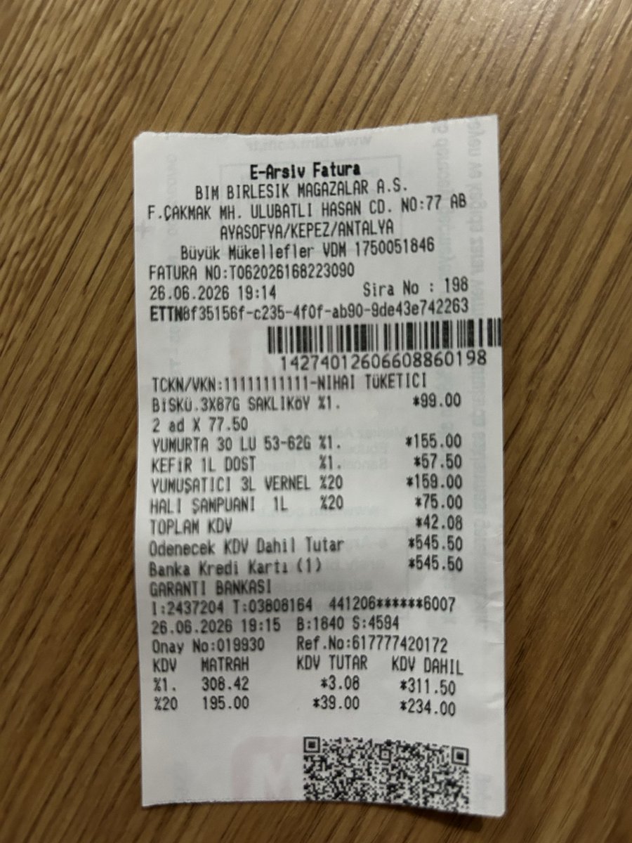 Duvar0505's tweet photo. @RTErdogan Reis bey, 26 Haziran günü BİM’ de  30’lu koli Yumurta 77,5 ₺ (2 koli aldım) bugün aynı BİM’ e gittiğimde 1 kolisi 149₺. 
Lütfen bunlara hadlerini bir daha yapamayacak hale gelsinler. 

Allah aşkına  3 gün içinde ne değişti?

Reis bey, bunların önünü almanız lazım https://t.co/QmW3Oq18tQ