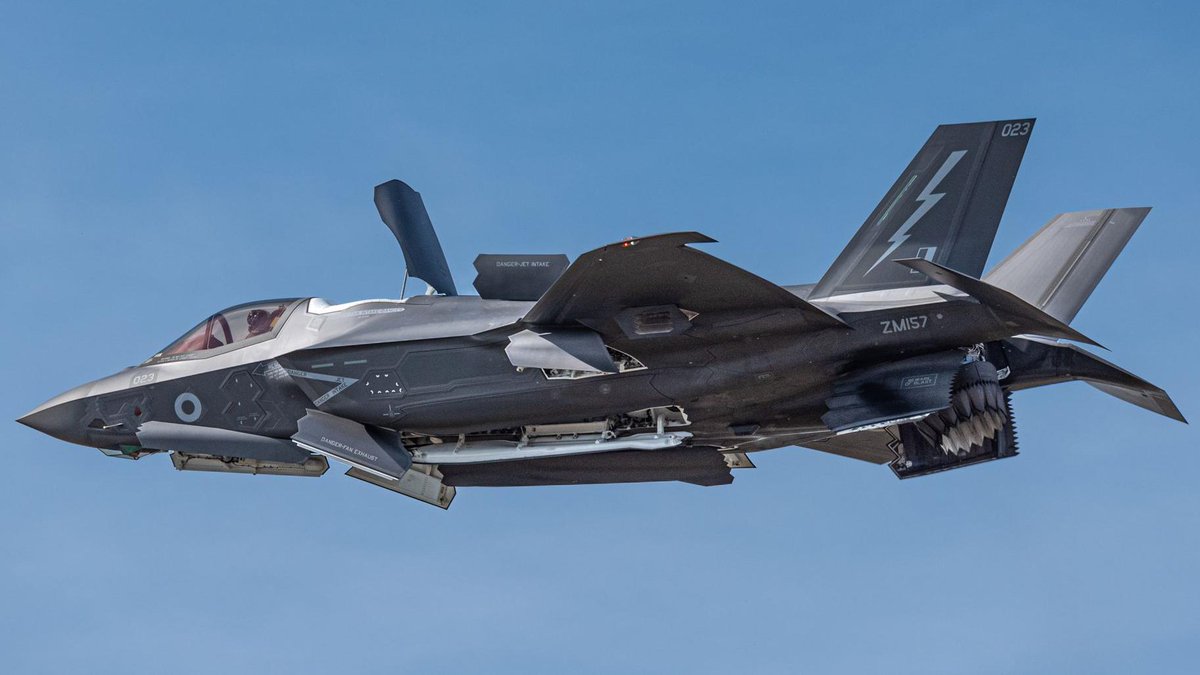 grydglobal's tweet photo. Report- Former Royal Air Force (RAF) pilots who had previously worked on the UK's F-35B Lightning II program allegedly took part in training activities linked to the Chinese military.

#F35 https://t.co/1IklpWBZRX