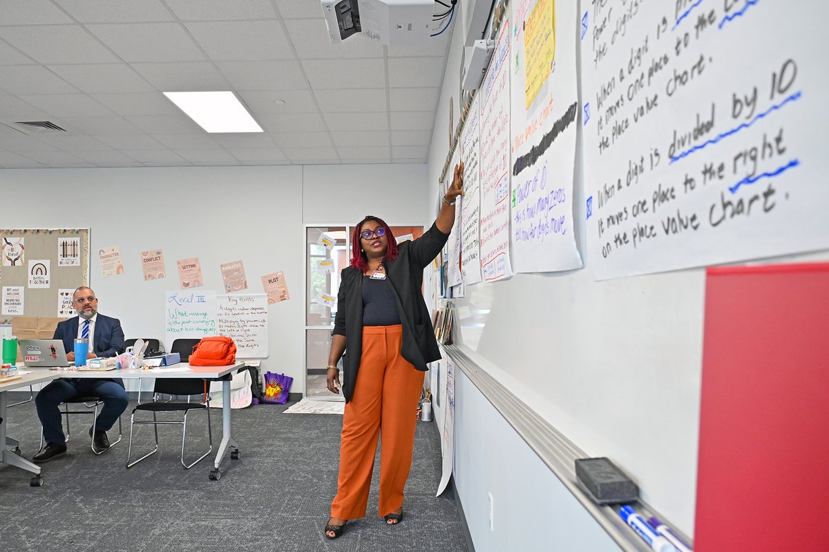 HCDEtx's tweet photo. Another successful @CES_hcde Summer Intensive is in the books! The 3-week program helps prepare alternative teacher certification candidates for content exams and ended with each showing his or her newfound skills through teaching demos. https://t.co/k9sv9dYapA #SeeTheImpact 📘 https://t.co/38H7qbAvQN