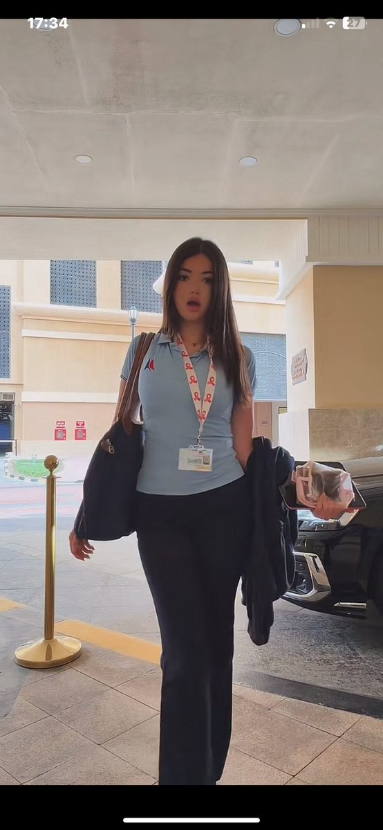 Chloe750265's tweet photo. she goes to my school and now she’s getting leaked 😂😂 #arab #teen #slut #leak #leaks https://t.co/QI18TY5W9U