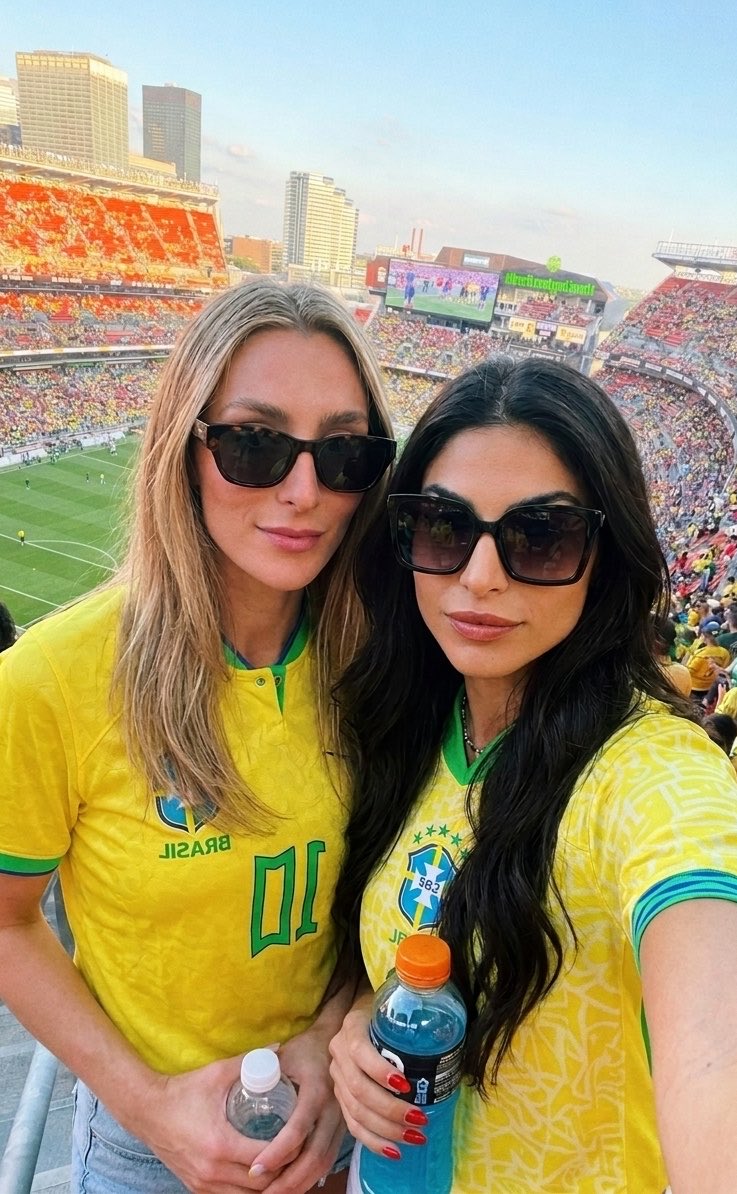 mayamanoela_'s tweet photo. vinhemos dar sorte pro Brasil https://t.co/jmpxef0n0I