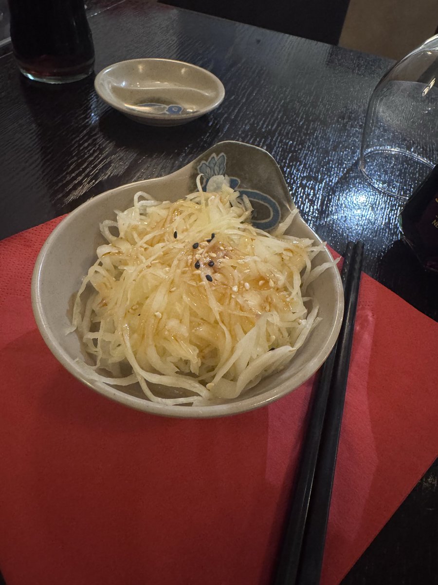 FattGur's tweet photo. Pskiloji 0 
Sushi 1 https://t.co/g3K8S0GATU