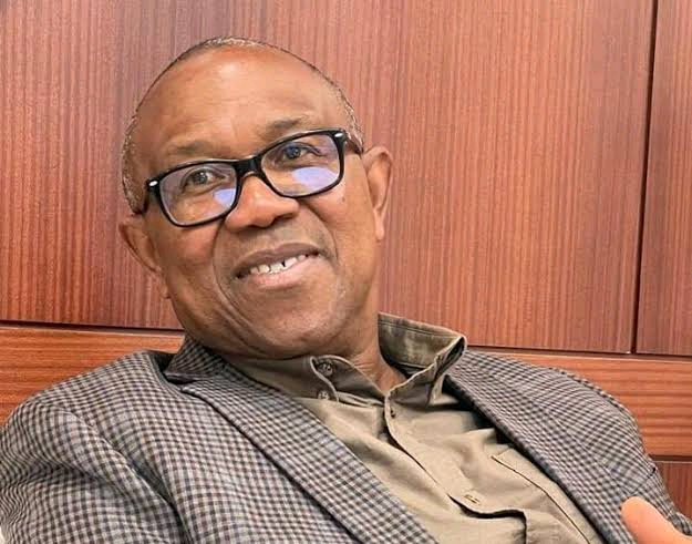 Thelens_ng's tweet photo. Former Anambra State Governor, Peter Obi, has lamented the poor state of roads in Nigeria, urging governments at all levels to repair existing roads before launching new projects.

Obi made the call on Monday, insisting that gov...

Hope Ejairu

#thelen...
https://t.co/ILt6Oy9KlV https://t.co/MrdP6uQVZF