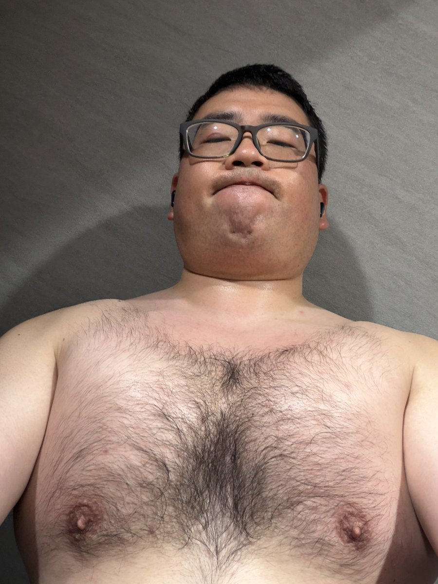 Ryujikanever2's tweet photo. 53/93

今日はベンチとケーブルで胸と腕の2箇所のみ
結構間空いてたから軽めにー
真横だと腕太く見える…？ https://t.co/aJCTmZLeUZ