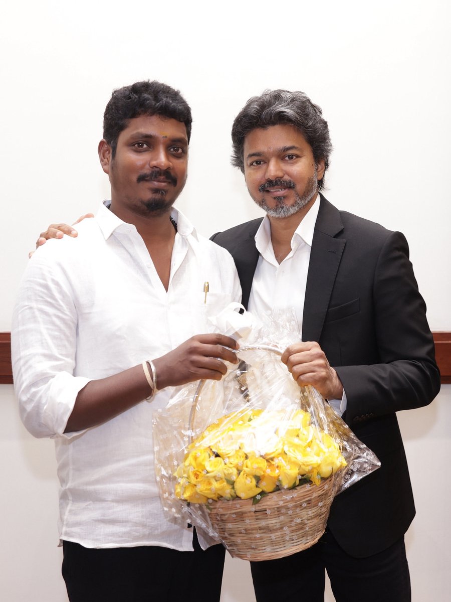VigneshTvkCbe's tweet photo. இன்று என் அன்பு அண்ணனும் மாண்புமிகு தமிழக முதல்வருமான விஜய் அண்ணனை சந்தித்து பிறந்தநாள் வாழ்த்துகளை தெரிவித்த தருணம் ❤️ #HBDCMJosephVijay‌ https://t.co/wH34nDhdsp