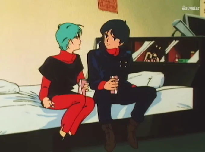 カミーユはやはり可愛いなぁ〜、なんでこう昔のガンダム主人公らは側にいる幼馴染とかの女の子をすっぽかして他の女性へと…