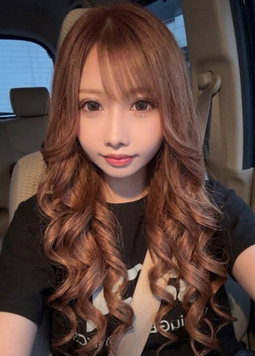 Avelhide's tweet photo. @taro5050taro @club_honten99 @club_honten_n @club_kawasaki99 本日はヘアアレンジでお届けします😌 https://t.co/ukT1LyOx21