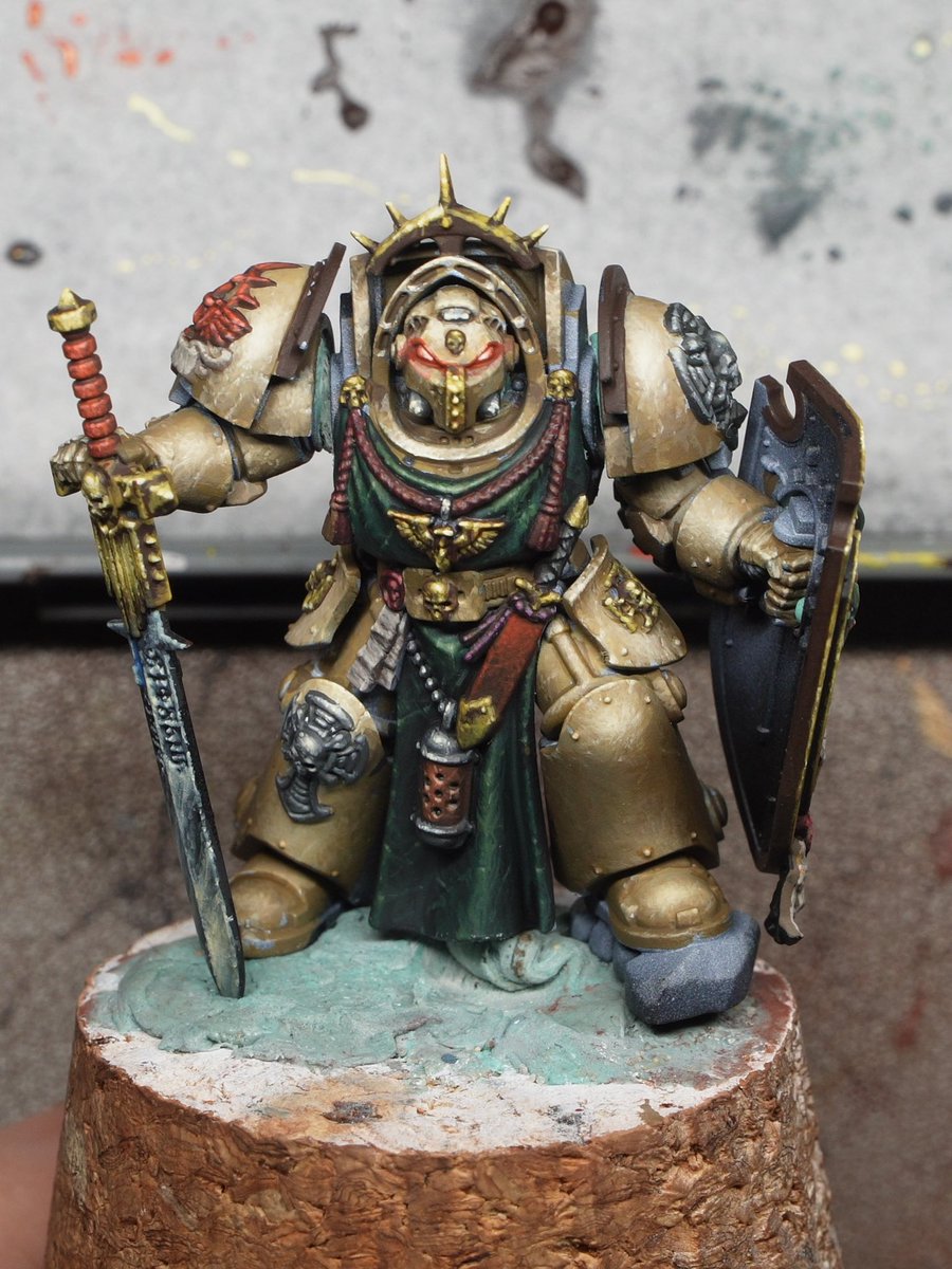 lorayminiature's tweet photo. Deathwing Knight WIP.
Sword and shield are almost finished — a few progress shots before the final details.

#Warhammer40k #Deathwing #NMM https://t.co/WqR7msDb4O