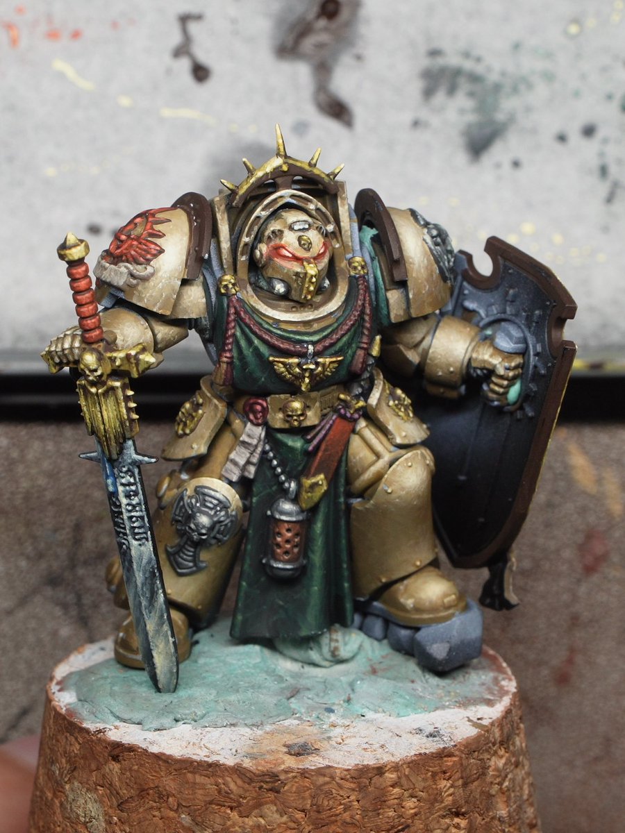 lorayminiature's tweet photo. Deathwing Knight WIP.
Sword and shield are almost finished — a few progress shots before the final details.

#Warhammer40k #Deathwing #NMM https://t.co/WqR7msDb4O