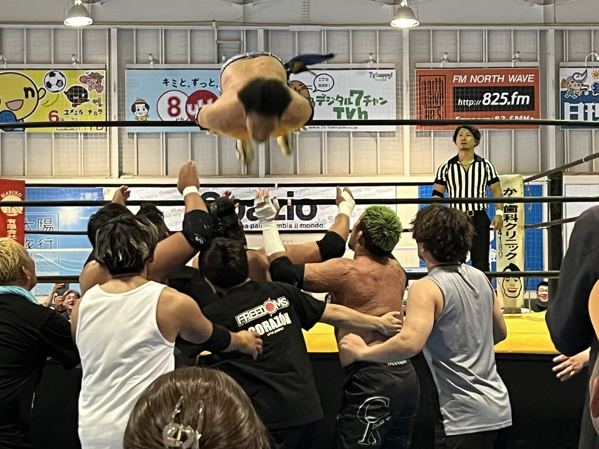 junchisaurus's tweet photo. FREEDOMS@サッポロイーワンスタジアム
すごい迫力だった！ https://t.co/JGDc2Az277