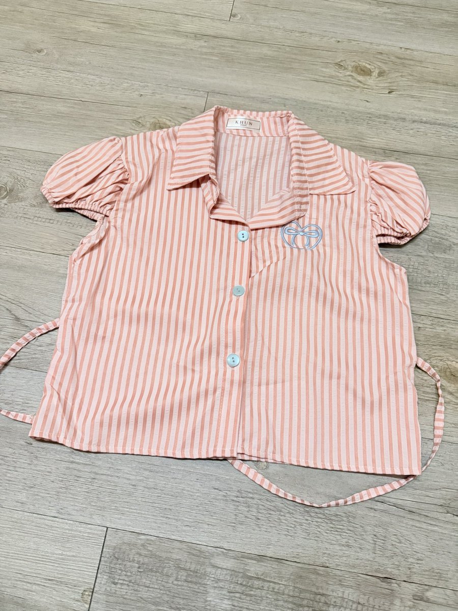 usebymmm's tweet photo. ตัวละ 100

#ส่งต่อเสื้อผ้ามือสอง #ส่งต่อเสื้อผ้า #โล๊ะตู้ https://t.co/S3mE8vYoCM