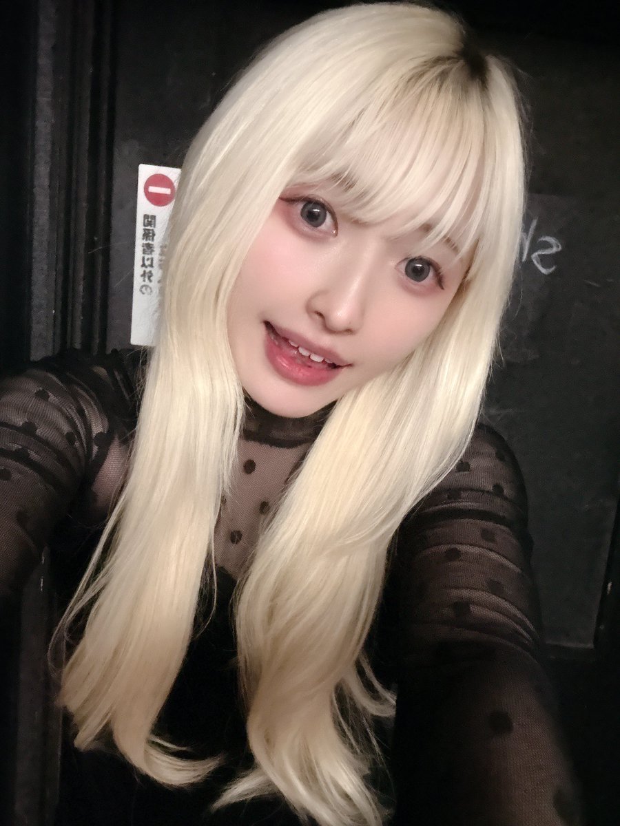miiro08's tweet photo. .y LIVE -DST- park Vol.2
二部とも無事終了!✨

普段歌わないバラードでま〜〜〜じで緊張したライブ初日くらい緊張したし歌詞吹っ飛んだ😂悔しいぃぃぃ

いつものいぇーいって感じじゃないLive不思議な感覚だったけどこれも楽しかった〜!!!ありがとう✨

29日のバラードライブでリベンジします!!! https://t.co/H4Qe2ImeWt
