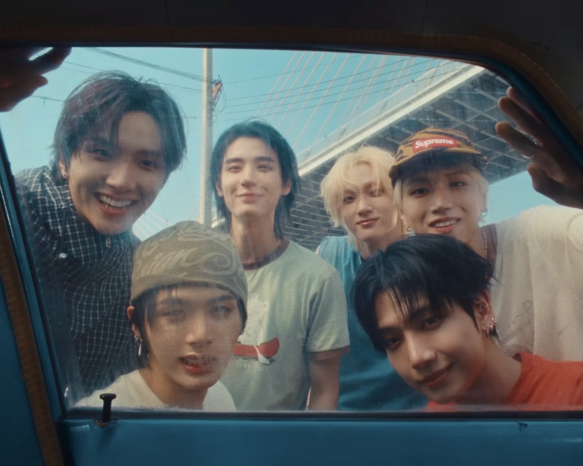 kkurowonie's tweet photo. im gonna cry https://t.co/mTDryQJEg0