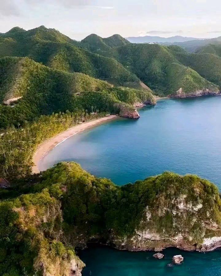 GianlucaCoccon1's tweet photo. Maravillosa panorámica 
PLAYA MEDINA cerca de Río Caribe en la Península de Paria …Edo Sucre VENEZUELA 
🇻🇪🇻🇪🇻🇪🇻🇪🇻🇪🇻🇪🇻🇪🇻🇪🇻🇪🇻🇪🇻🇪🇻🇪
@TurismoSucre https://t.co/1XToiPqMKm