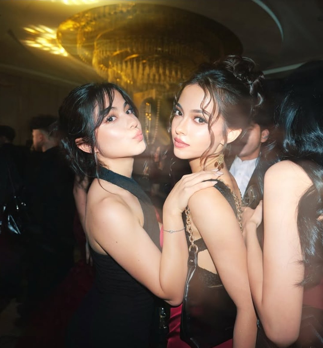 juleaja_'s tweet photo. OMG VALERY RAISA IN ONE SERIES OR MOVIE PLEASEEEEE. GORGEOUS x2 https://t.co/u1RG6sHQSu