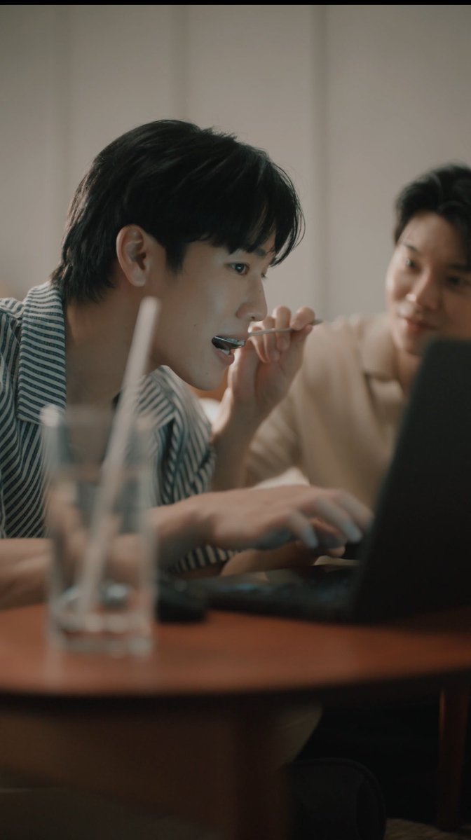 TheoryofYinWar's tweet photo. มีแฟนแล้ว รักแฟนมาก

SUPALAI MY STAYCATION BOY EP38
#คุณวันหยุดของผมSupalaiEP38
#ARGENTISxSUPALAI https://t.co/tIMvH4L6n7